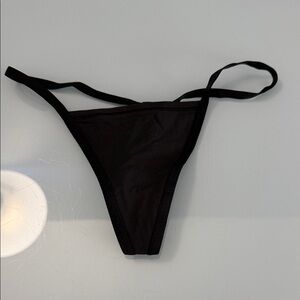 NWOT SKIMS Fits Everybody T-String